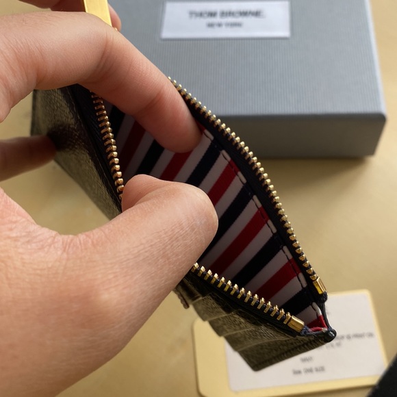 THOM BROWNE Navy Sky Icons Zip Card Wallet - Picture 8 of 13